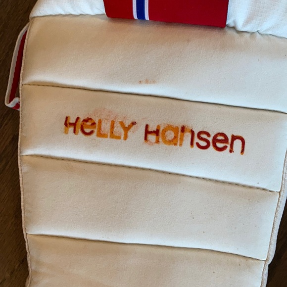 COPY - Helly Hansen White Snowboot - Picture 4 of 15
